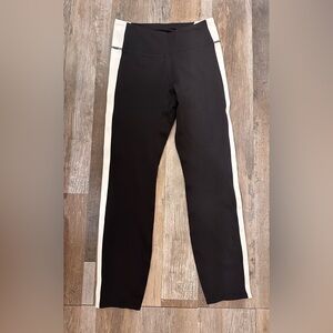 🌼5 for 30🌼 Kira Grace: Cropped Tulip-hem Yoga Leggings, Black, XS